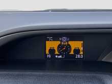 Toyota Voxy Hybrid ZS Kirameki2 - U8412