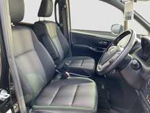 Toyota Voxy Hybrid ZS Kirameki2 - U8412