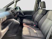 Toyota Voxy Hybrid ZS Kirameki2 - U8412