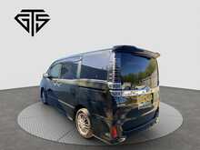 Toyota Voxy Hybrid ZS Kirameki2 - U8412