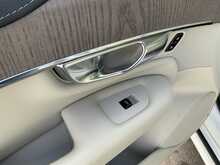 Volvo XC90 B6 AWD Inscription - U8413