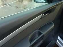 Volkswagen Sharan TDI BlueMotion Tech SE - U8415