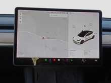 Tesla Model 3 Long Range - U8433