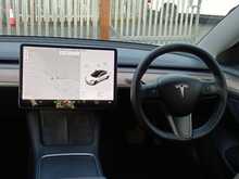 Tesla Model 3 Long Range - U8433