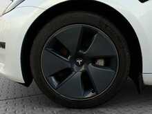 Tesla Model 3 Long Range - U8433