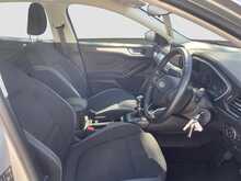 Ford Focus ZETEC - U8435