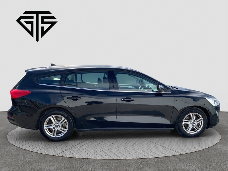 Ford Focus Zetec - U8436