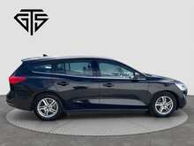Ford Focus Zetec - U8436
