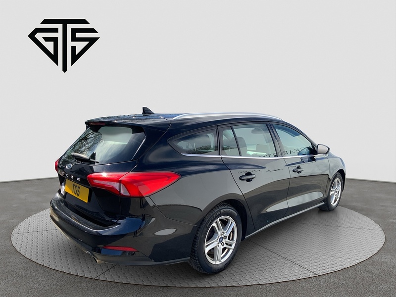 Ford Focus Zetec - U8436
