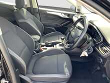 Ford Focus Zetec - U8436
