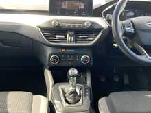 Ford Focus Zetec - U8436