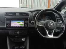 Nissan Leaf Acenta - U8437