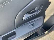 Vauxhall Corsa Electric SRi Nav Premium - U8441
