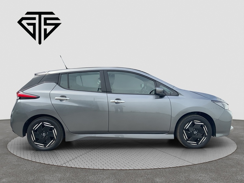 Nissan Leaf Acenta - U8442