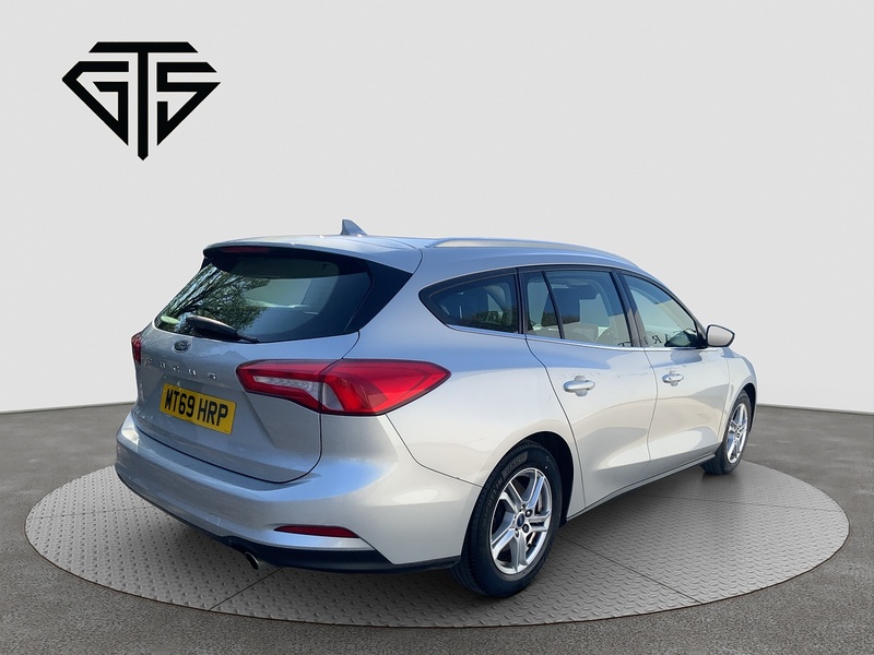 Ford Focus Zetec - U8443