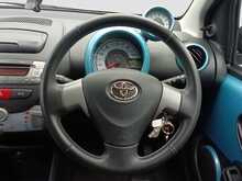 Toyota AYGO VVT-i Move - U8448