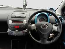 Toyota AYGO VVT-i Move - U8448