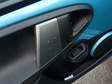 Toyota AYGO VVT-i Move - U8448