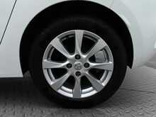 Vauxhall Corsa Design - U8450