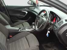Vauxhall Insignia CDTi SRi - U8451