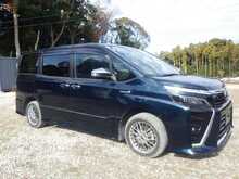Toyota Voxy Hybrid ZS Kirameki2 - U8460