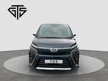 Toyota Voxy Hybrid ZS Kirameki2 - U8460