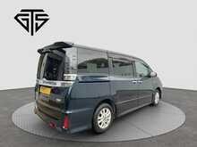 Toyota Voxy Hybrid ZS Kirameki2 - U8460