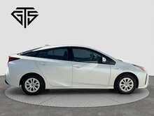 Toyota Prius S - U8462