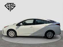 Toyota Prius S - U8462