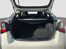 Toyota Prius S - U8462