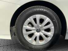 Toyota Prius S - U8462
