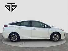 Toyota Prius S - U8462