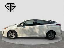 Toyota Prius S - U8462