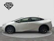 Toyota Prius X - U8463