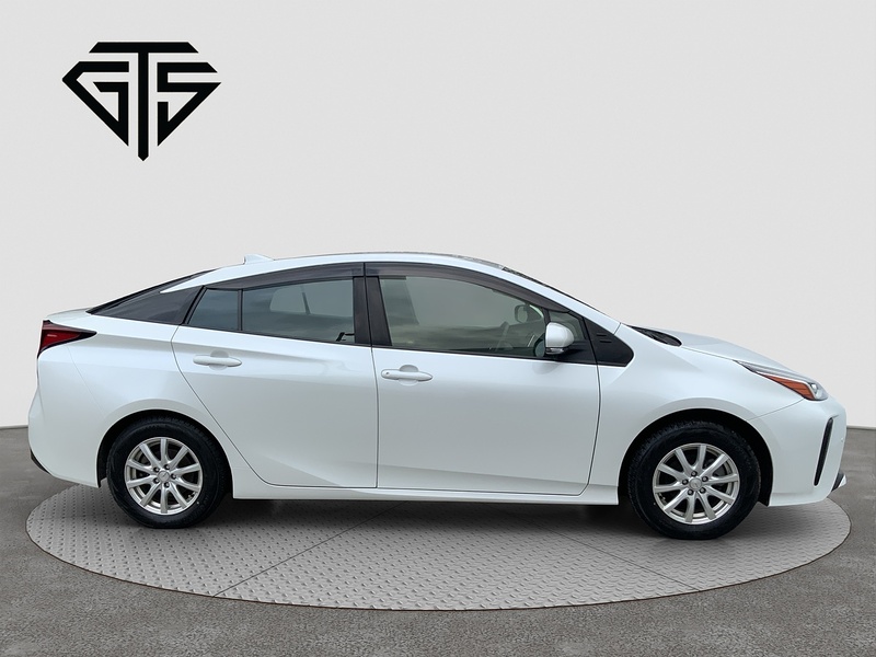 Toyota Prius S - U8465