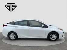 Toyota Prius S - U8465