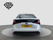 Toyota Prius S - U8465