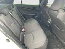 Toyota Prius S - U8465