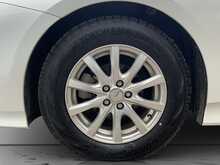 Toyota Prius S - U8465