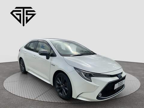 Toyota Corolla Standard Range Plus Saloon 4dr Electric Auto RWD (241 bhp)