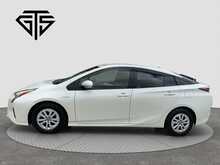 Toyota Prius S - U8469