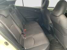 Toyota Prius S - U8469