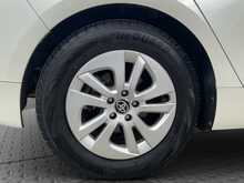 Toyota Prius S - U8469
