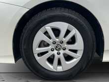Toyota Prius S - U8469