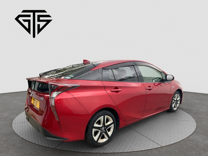 Toyota Prius S Touring-Selection - U8472