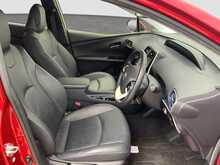 Toyota Prius S Touring-Selection - U8472