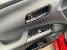 Toyota Prius S Touring-Selection - U8472