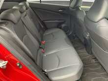 Toyota Prius S Touring-Selection - U8472