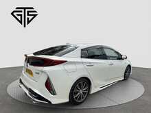 Toyota Prius PHV A - U8477