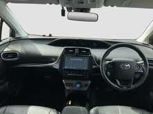 Toyota Prius PHV A - U8477